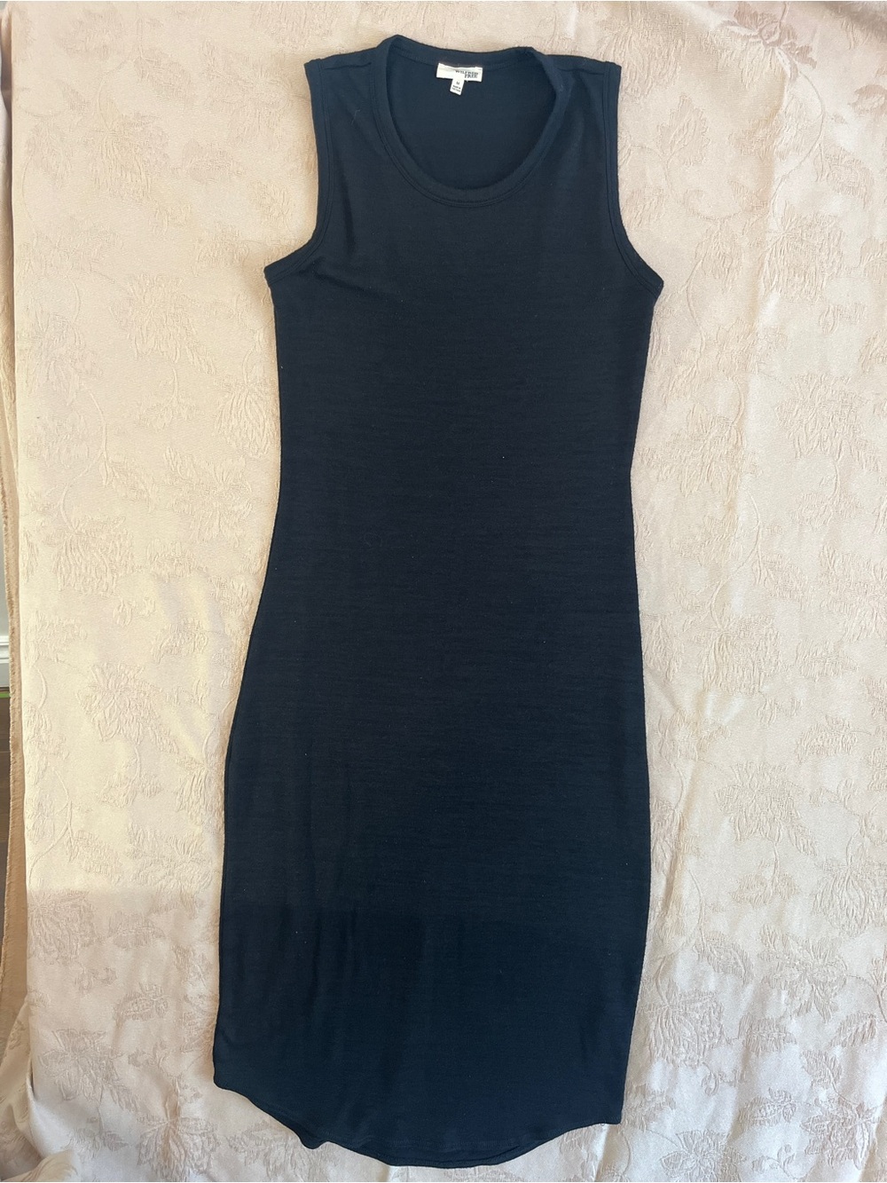 Wilfred Black Sleeveless Midi Knit Dress